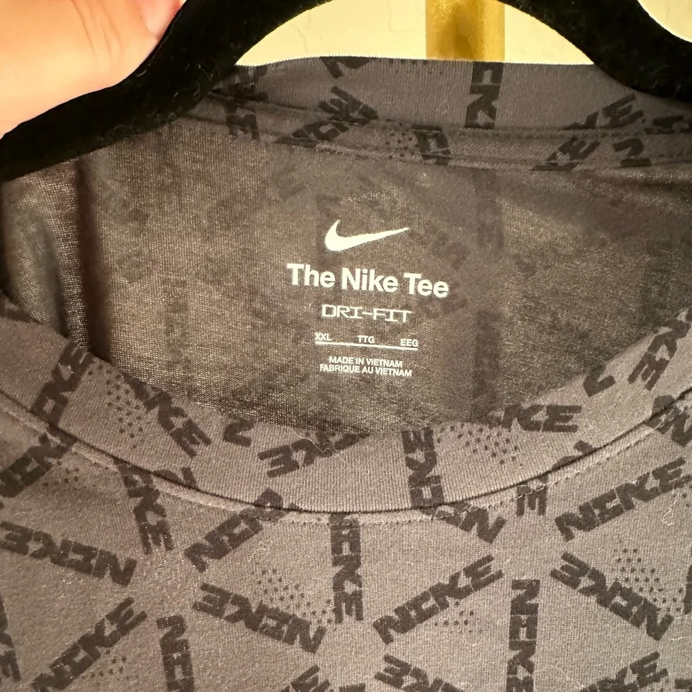 Men's Nike logo dri-fit t-shirt - Picture 3 of 4